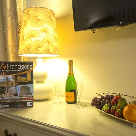 Bed and breakfast Pantaneto - Palazzo Bulgarini 3*