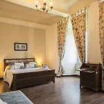 Pantaneto - Palazzo Bulgarini 3*
