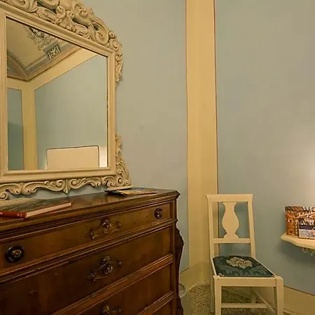 Oda ve Kahvaltı Pantaneto - Palazzo Bulgarini 4*