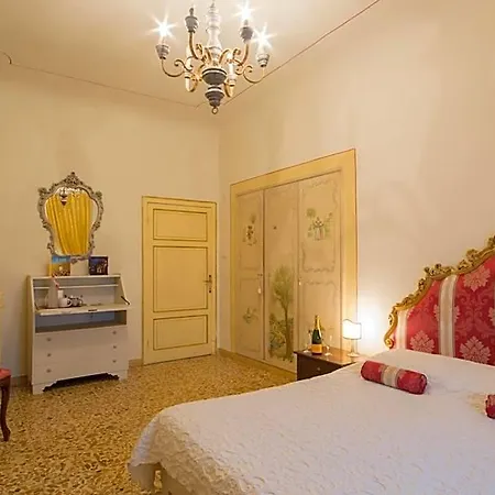 Pantaneto - Palazzo Bulgarini Oda ve Kahvaltı 4*