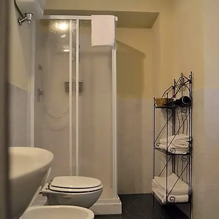 Bed & Breakfast Pantaneto - Palazzo Bulgarini 4*