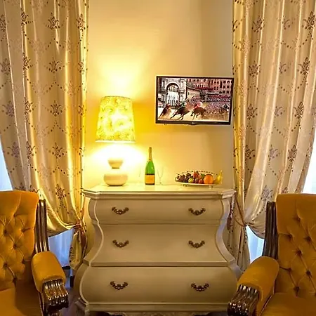Pantaneto - Palazzo Bulgarini Oda ve Kahvaltı