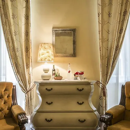 Pantaneto - Palazzo Bulgarini 4* Siena