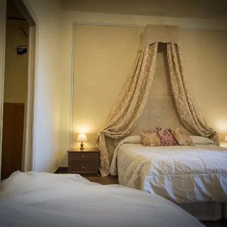 Pantaneto - Palazzo Bulgarini B&B 2*