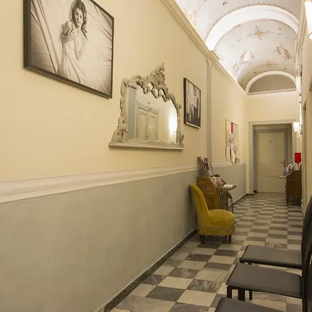 Pantaneto - Palazzo Bulgarini B&B 시에나