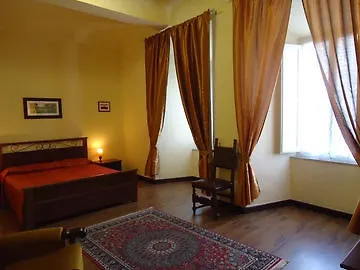Pantaneto - Palazzo Bulgarini 4*