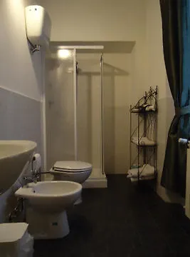 Pantaneto - Palazzo Bulgarini לינה וארוחת בוקר 4*