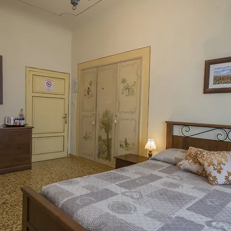 Pantaneto - Palazzo Bulgarini Bed & Breakfast Siena