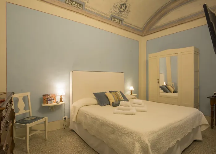 Pantaneto - Palazzo Bulgarini