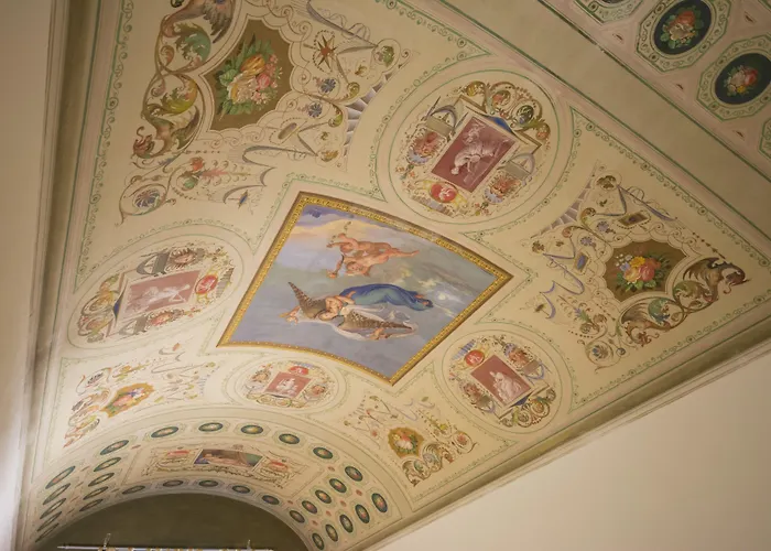 Pantaneto - Palazzo Bulgarini Bed & Breakfast 3*