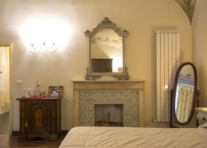 Pantaneto - Palazzo Bulgarini Panzió