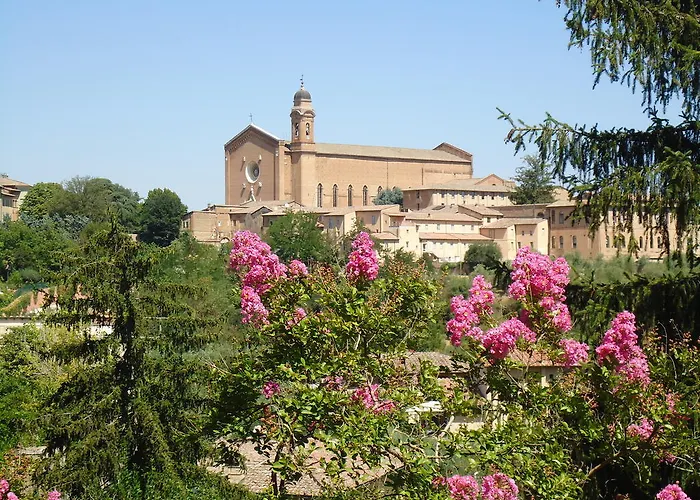 Pantaneto - Palazzo Bulgarini 3*