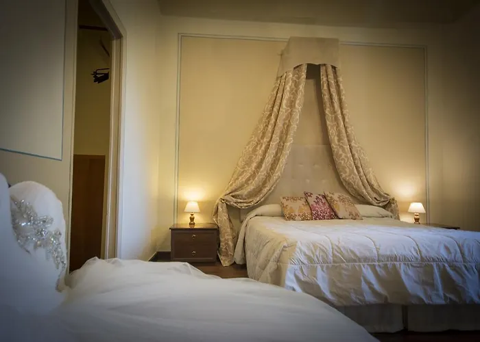 Pantaneto - Palazzo Bulgarini Panzió 3*