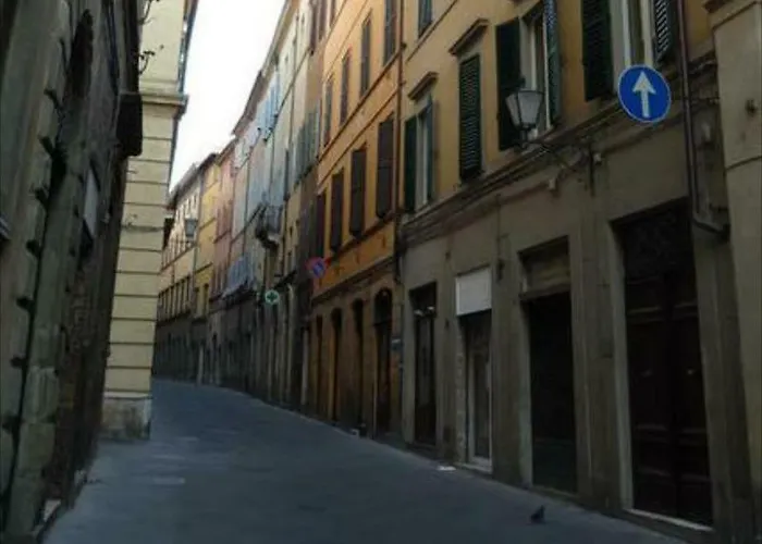 Pantaneto - Palazzo Bulgarini