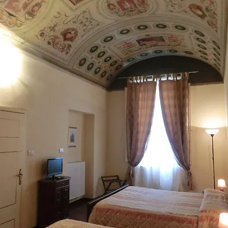 Pantaneto - Palazzo Bulgarini 2* סיינה