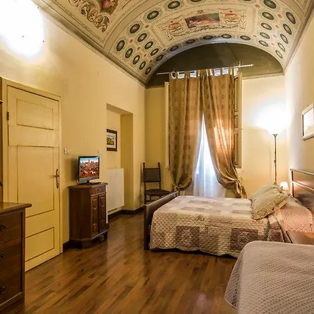 Pantaneto - Palazzo Bulgarini Oda ve Kahvaltı Siena