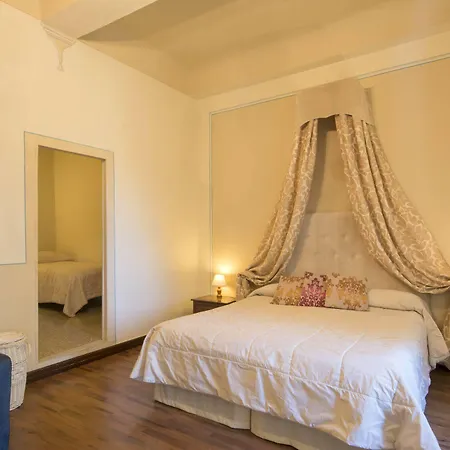 Pantaneto - Palazzo Bulgarini לינה וארוחת בוקר