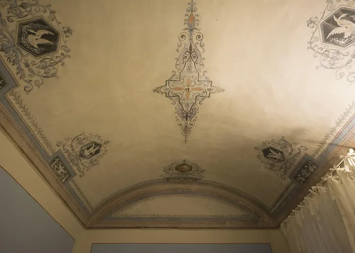 Pantaneto - Palazzo Bulgarini Alojamento de Acomodação e Pequeno-almoço 3*