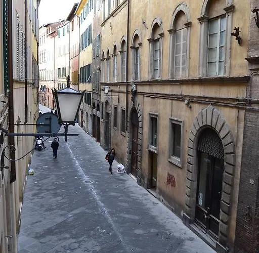 Pantaneto - Palazzo Bulgarini Nocleg ze śniadaniem 3*